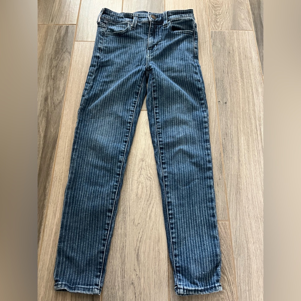 American Eagle Skinny Ankle Jeans